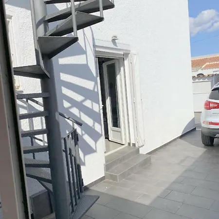 Casa vacanze Interimmo Casa Con Piscina P.189 B Empuriabrava