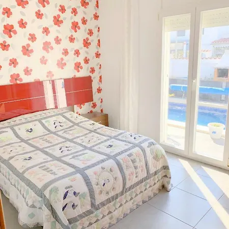 Prázdninový dům Interimmo Casa Con Piscina P.189 B Empuriabrava